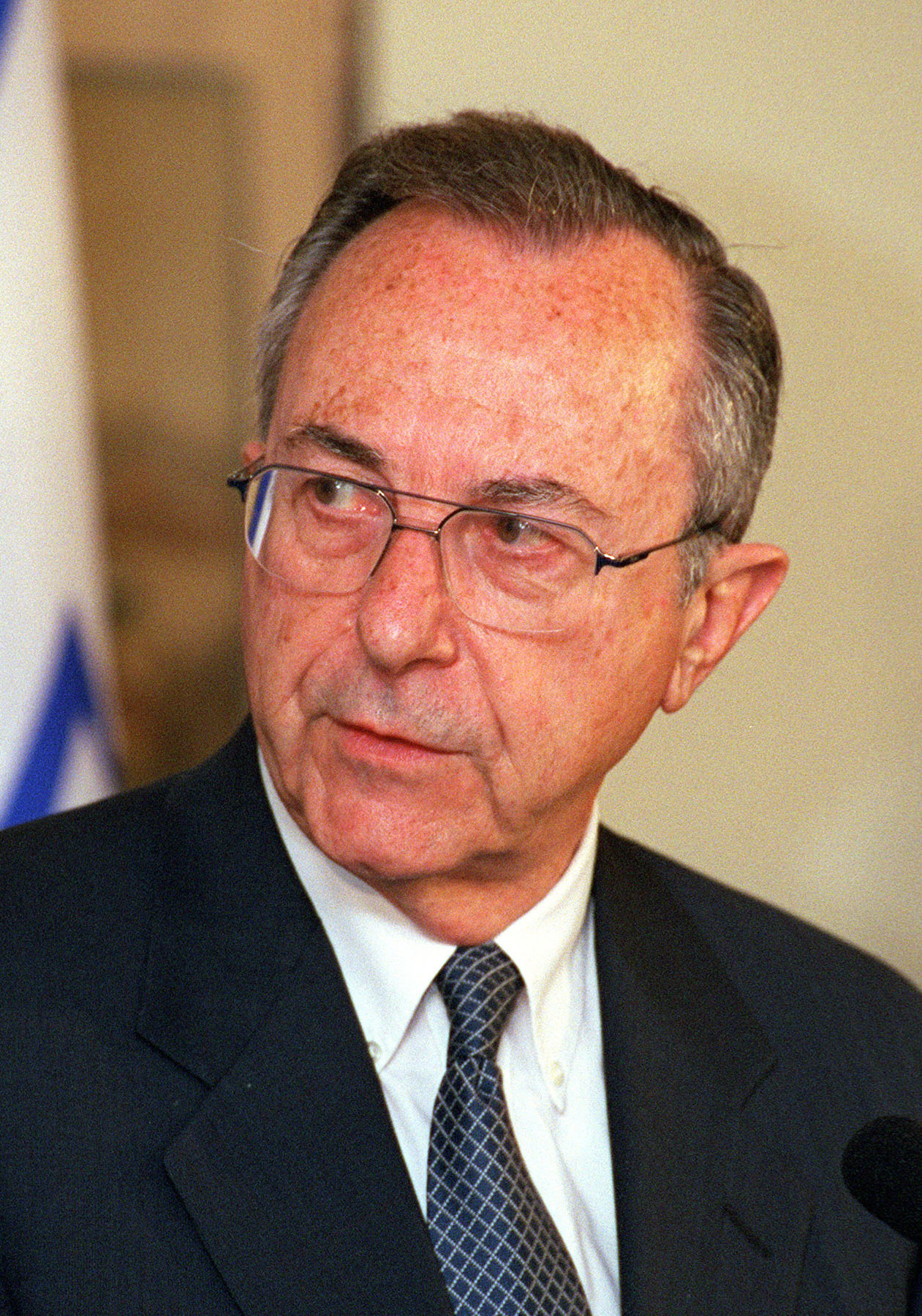 Moshe Arens