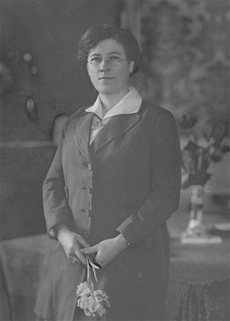 Hughes, Mary