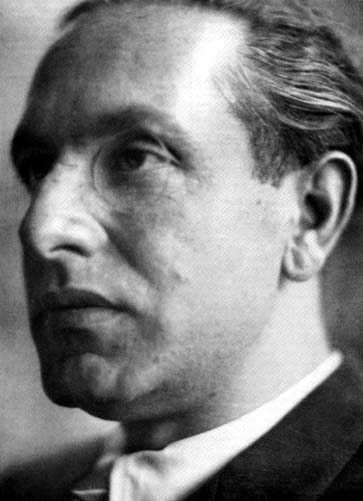 Evola, Julius