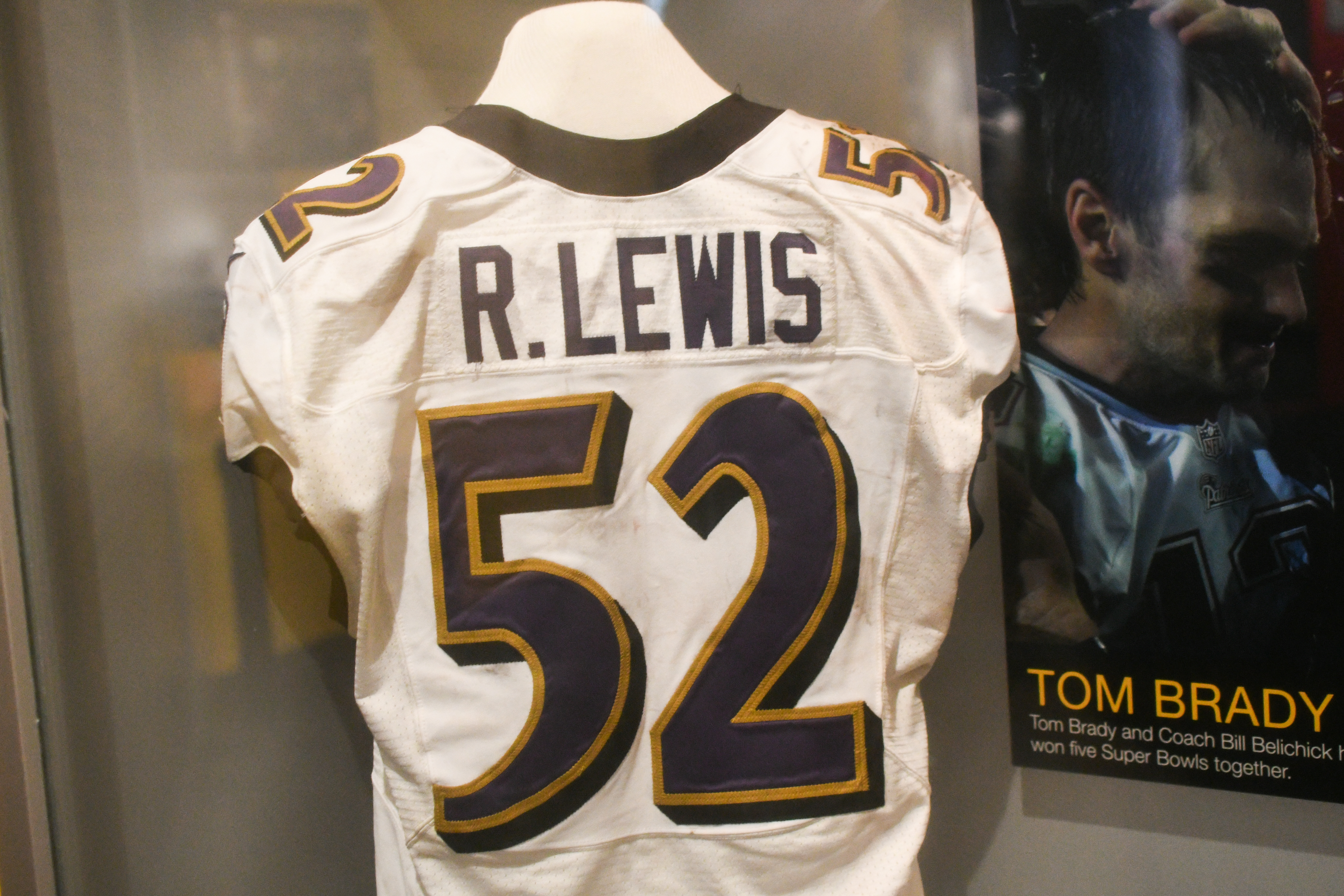 Lewis, Ray