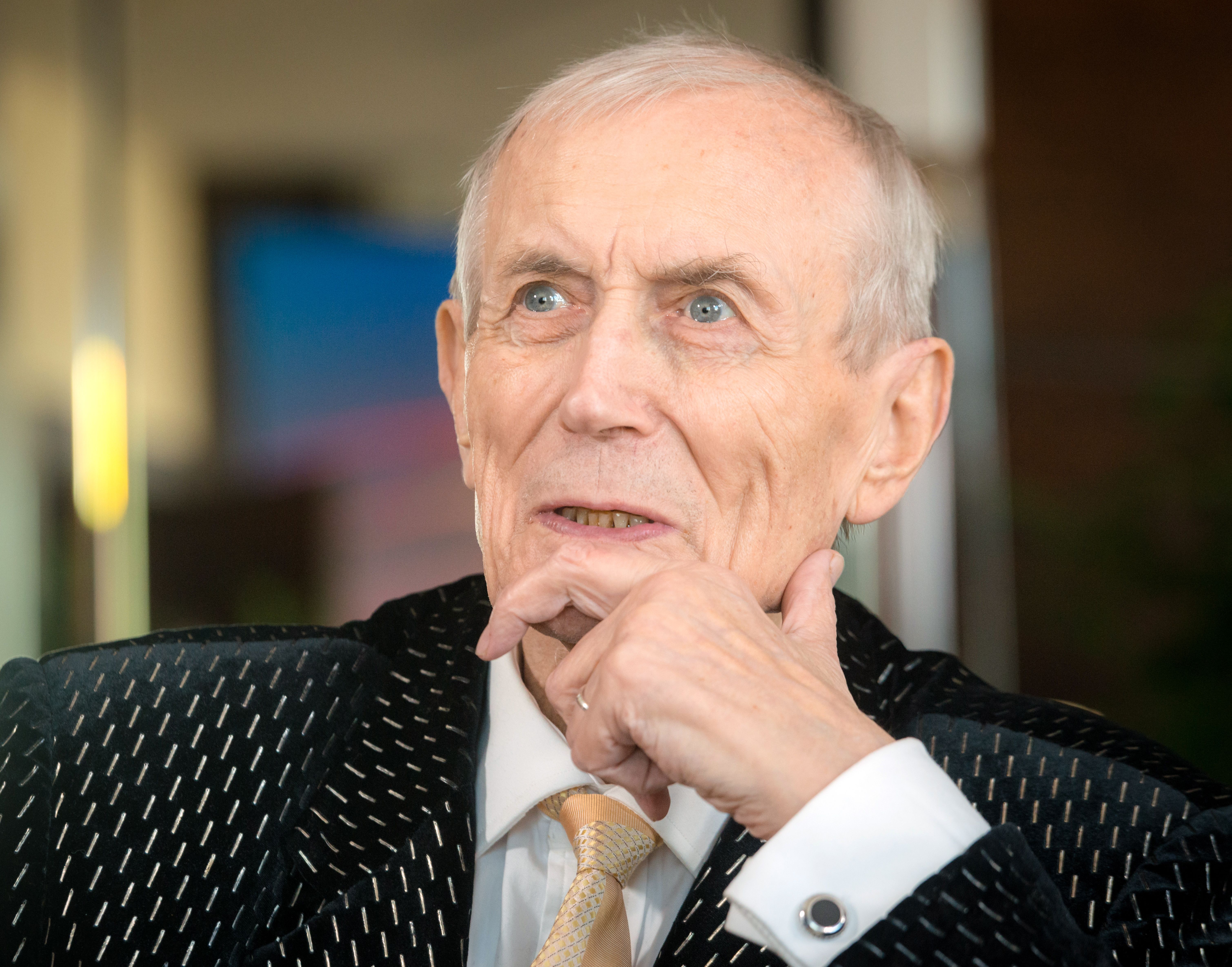 Yevtushenko, Yevgeny