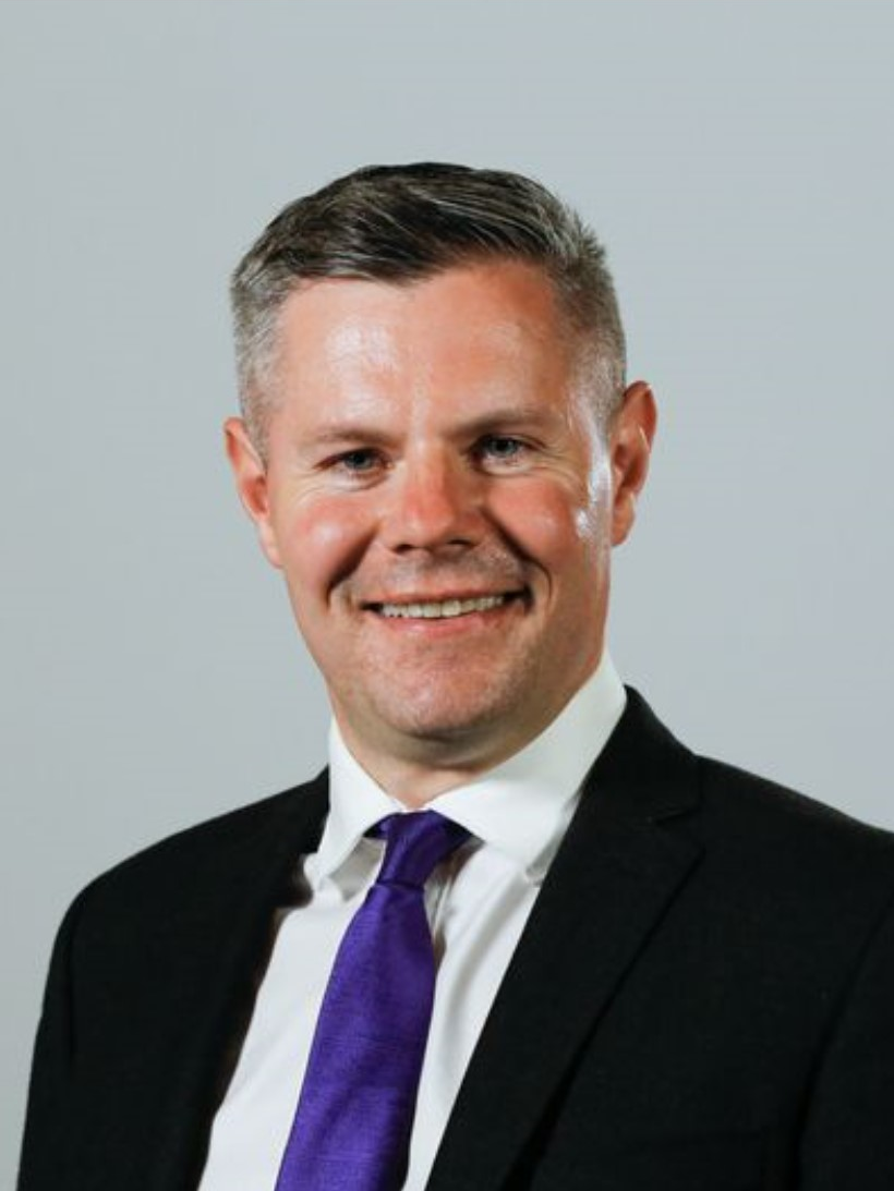 Mackay, Derek