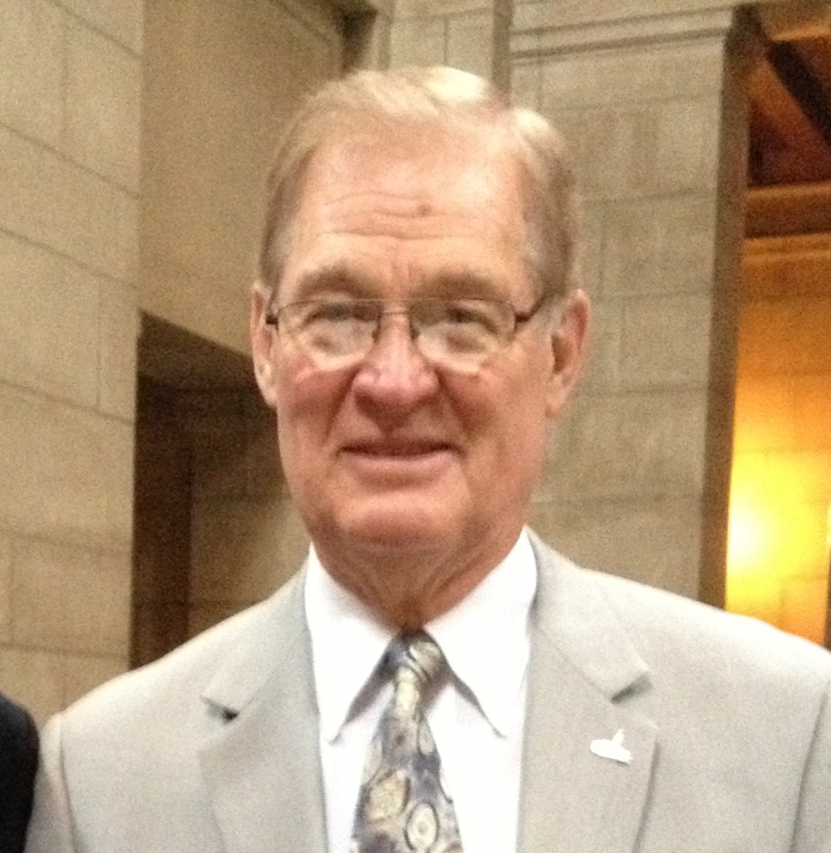 Carlson, Tom