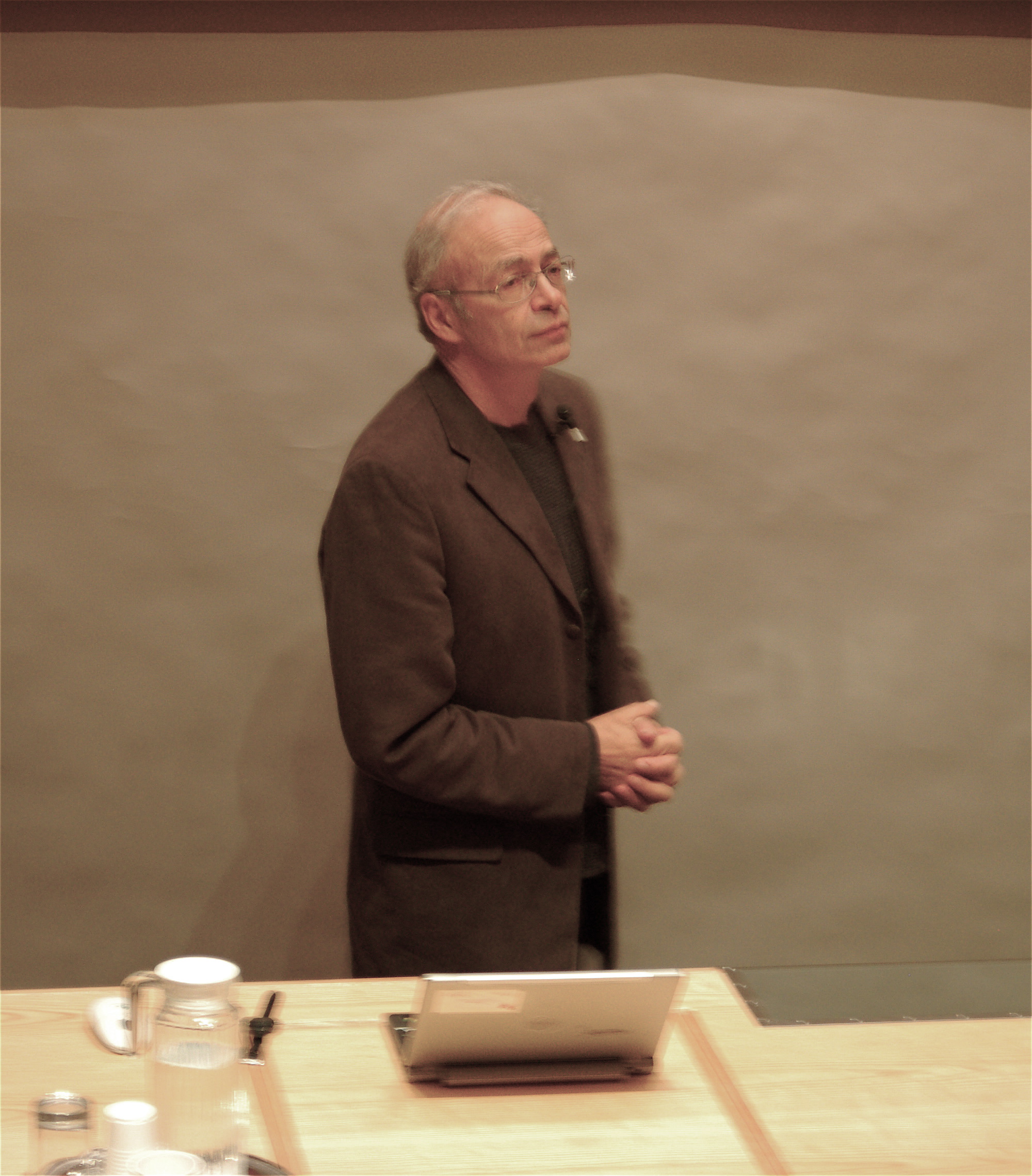 Singer, Peter