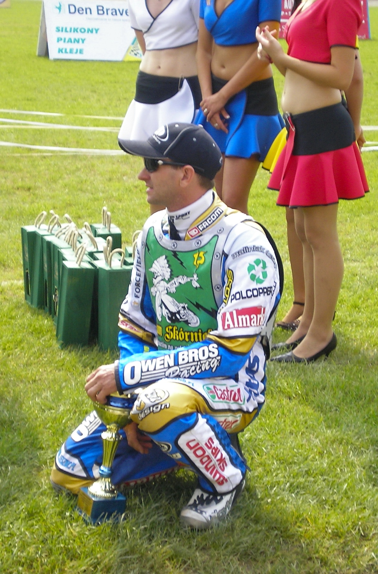 Adams, Leigh
