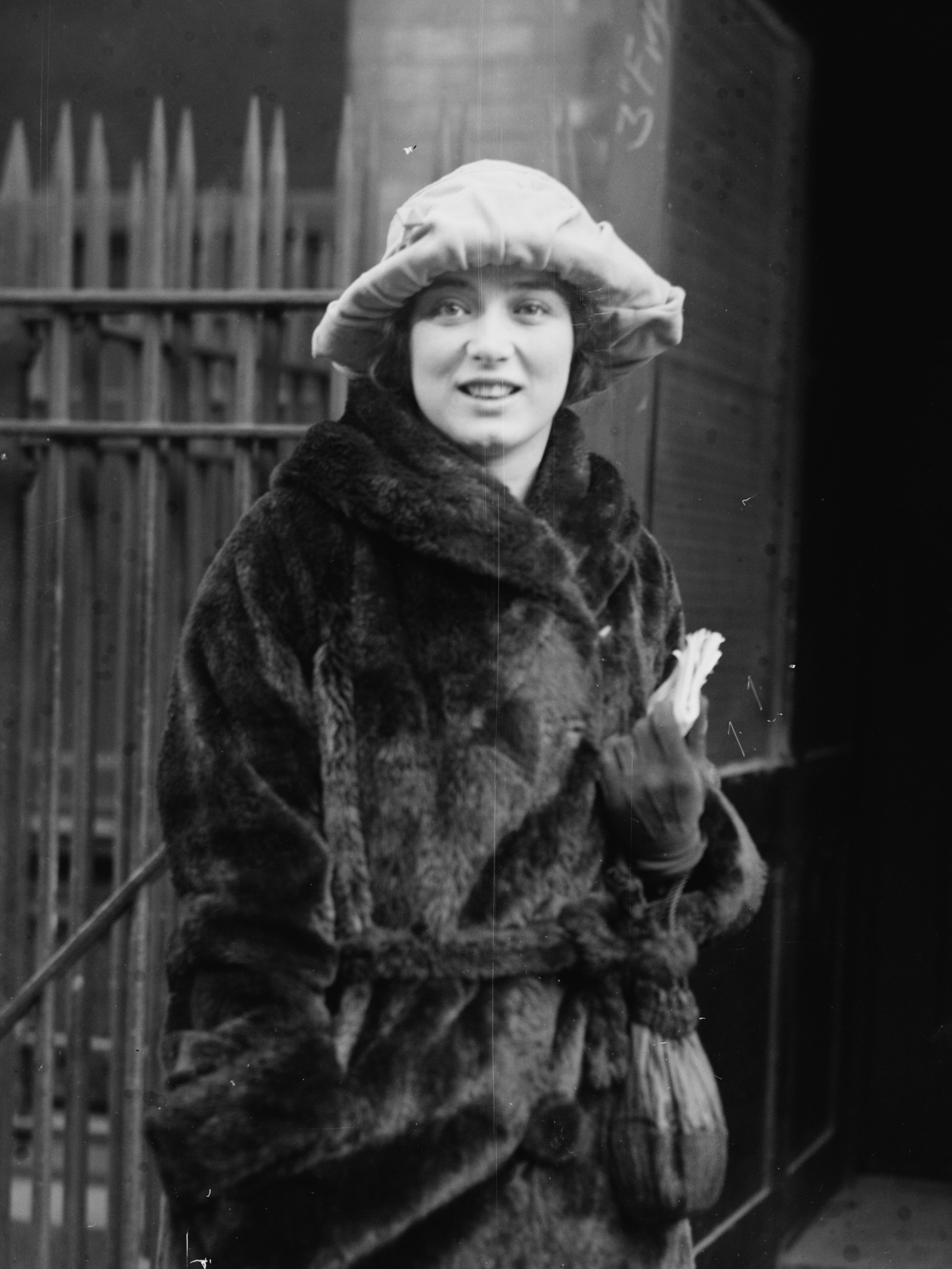Ellis, Mary