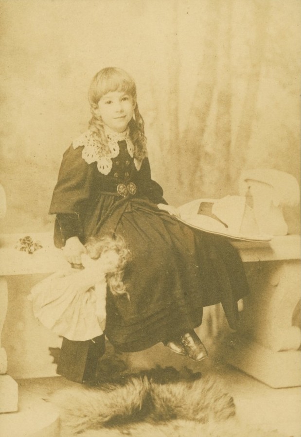 Teasdale, Sara