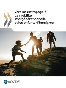 Vers un rattrapage ? La mobilite intergenerationnelle et les enfants d'immigres