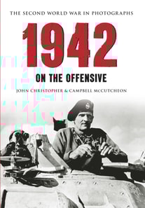 1942 The Second World War in Photographs