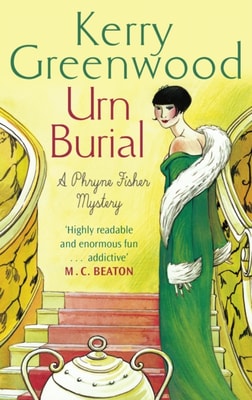 Agatha Raisin and the Witches' Tree