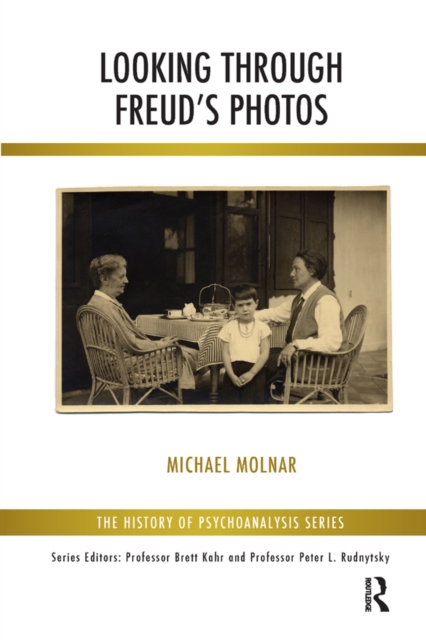 Looking Through Freud's Photos
