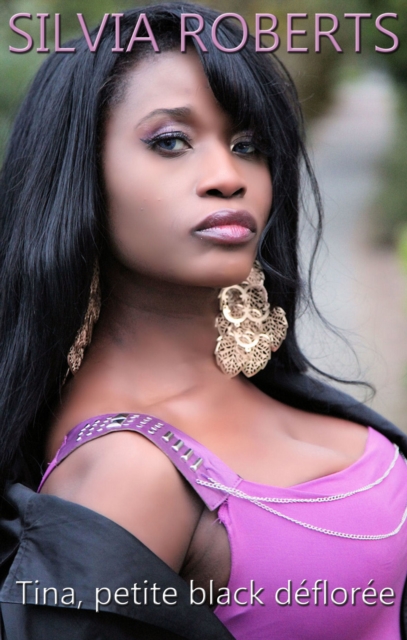 Tina, petite black defloree