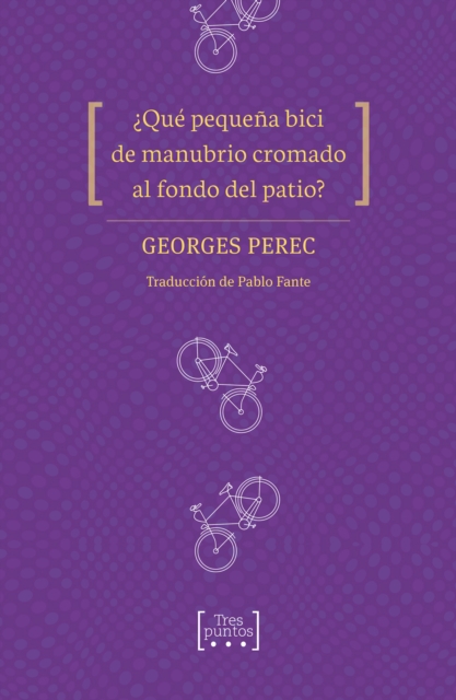 ¿Qué pequeña bici de manubrio cromado al fondo del patio?